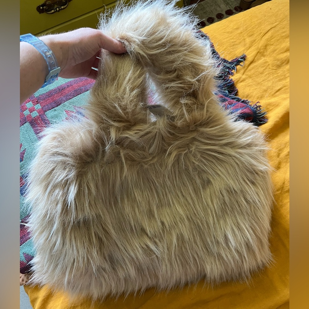 Urban Outfitters Tan Faux Fur Tote - Picture 3 of 3